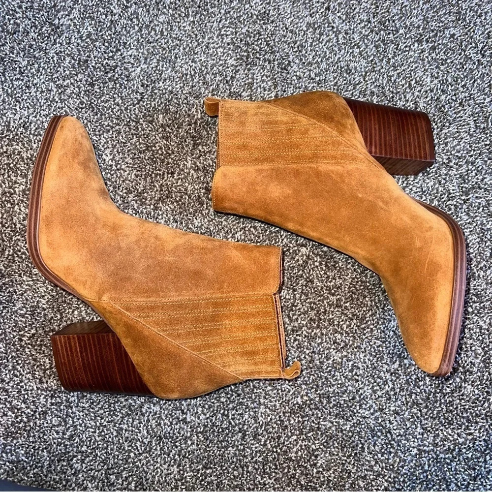 Marc Fisher Alva High Block Ankle Bootie Size 9M